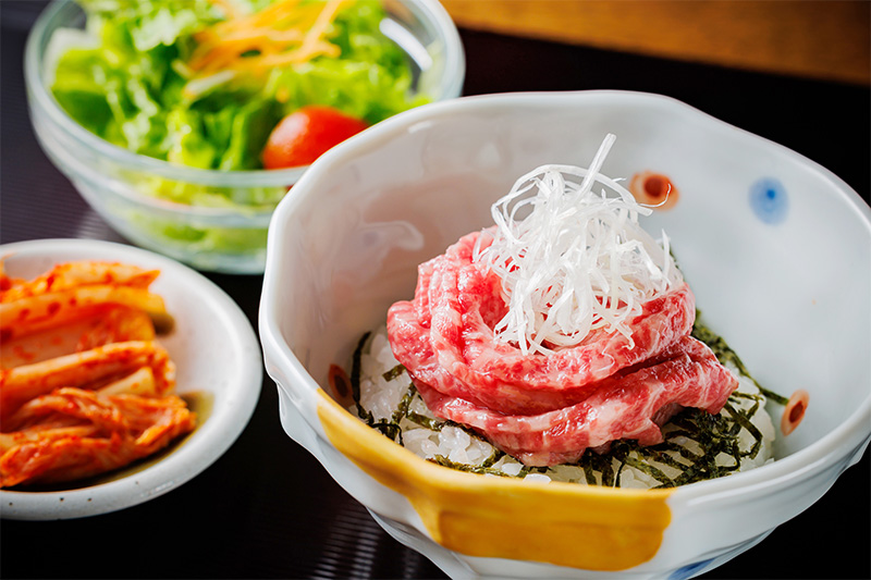 冷麺とミニユッケ丼セット